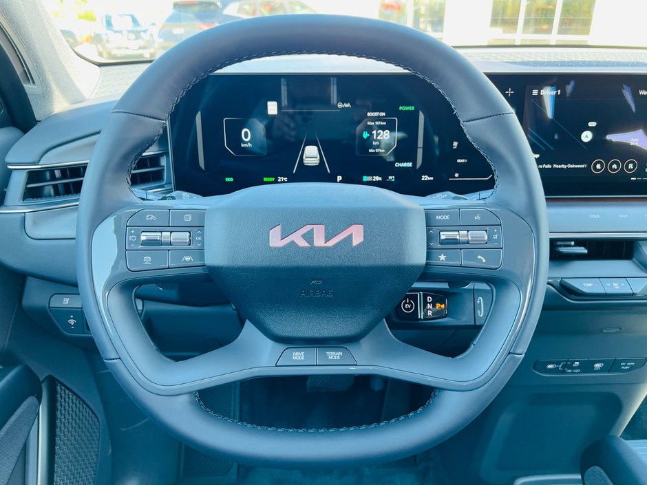 2026 Kia EV9 Land AWD w/ Premium Package-16