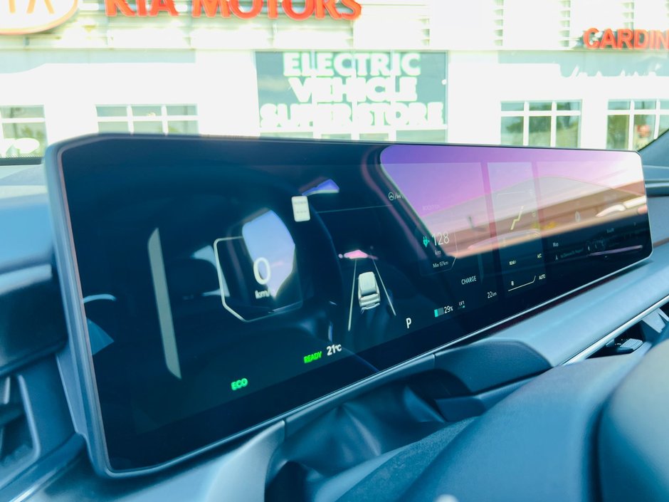 2026 Kia EV9 Land AWD w/ Premium Package-19