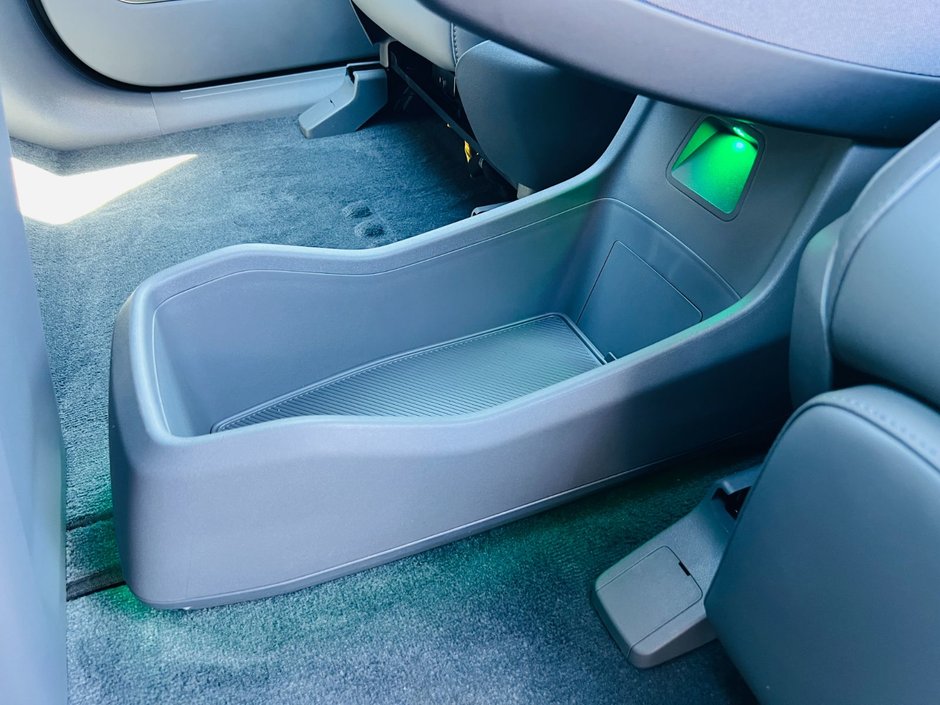 2026 Kia EV9 Land AWD w/ Premium Package-73