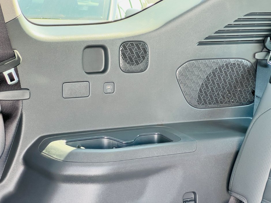 2026 Kia EV9 Land AWD w/ Premium Package-91