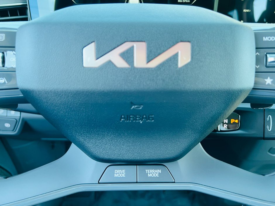 2026 Kia EV9 Land AWD w/ Premium Package-18