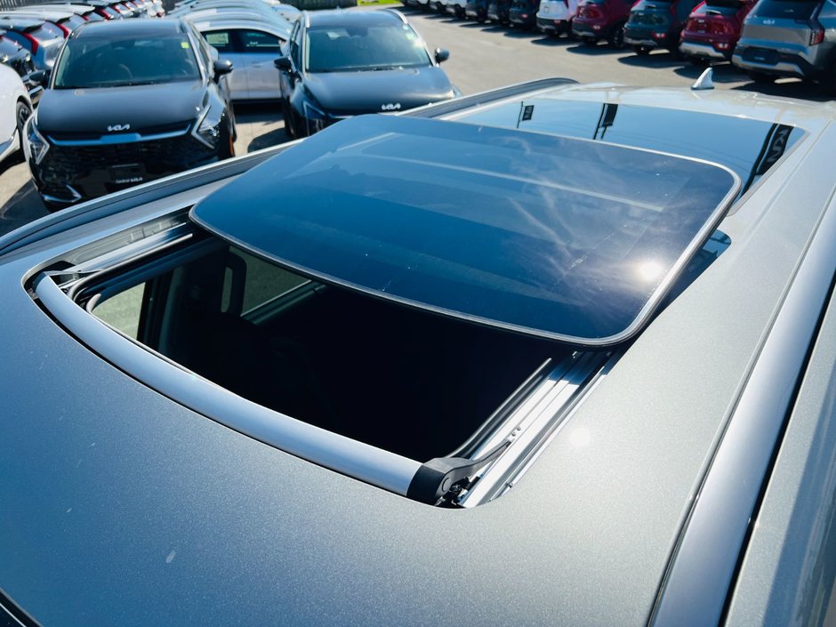 2026 Kia EV9 Land AWD w/ Premium Package-79