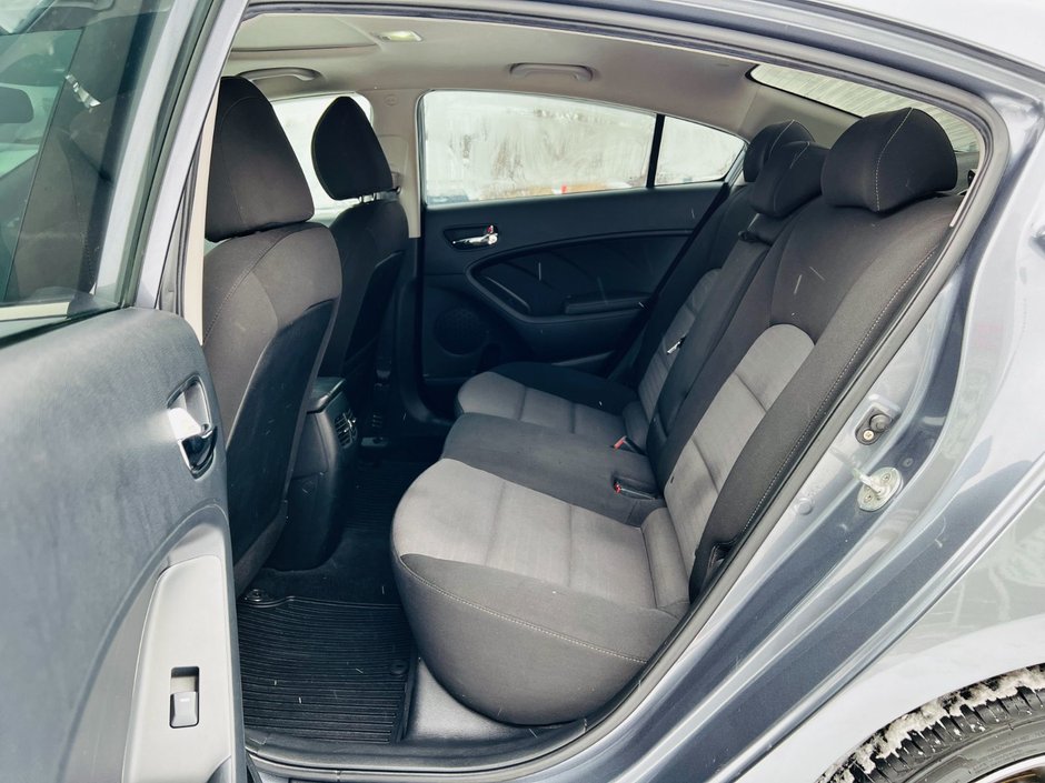 Kia Forte EX+ 2018-38