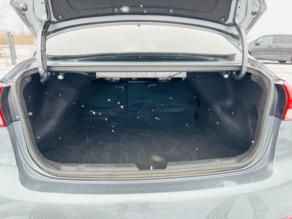 Kia Forte EX+ 2018-41