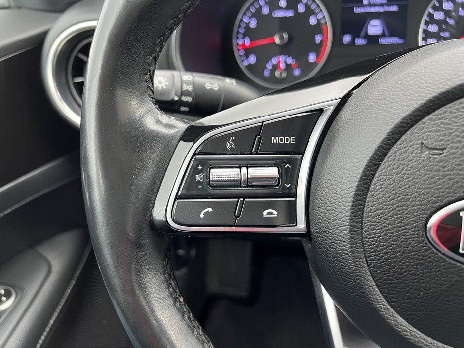 2021 Kia Forte EX IVT-14