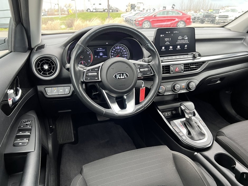 2021 Kia Forte EX IVT-11