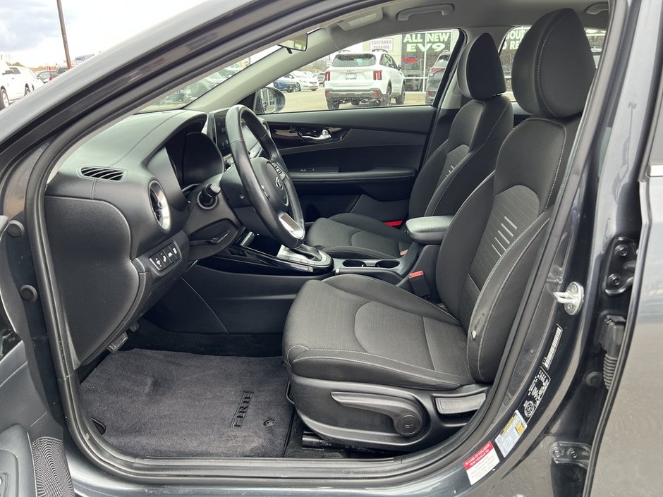 2021 Kia Forte EX IVT-7