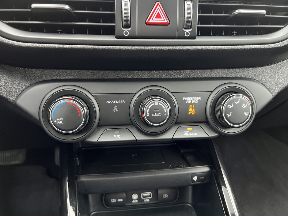 2021 Kia Forte EX IVT-31