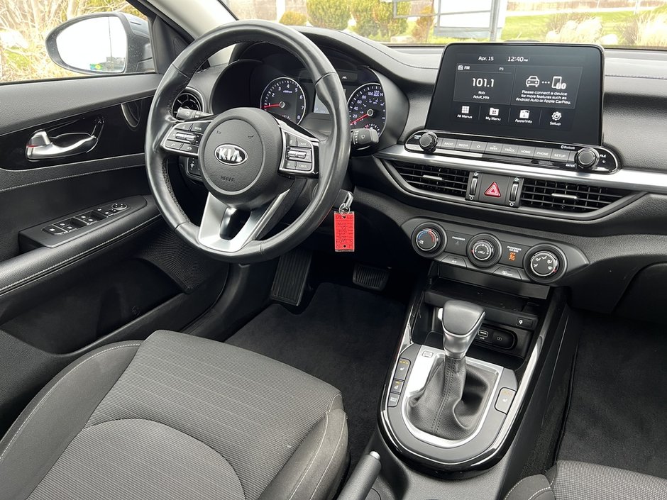 2021 Kia Forte EX IVT-23