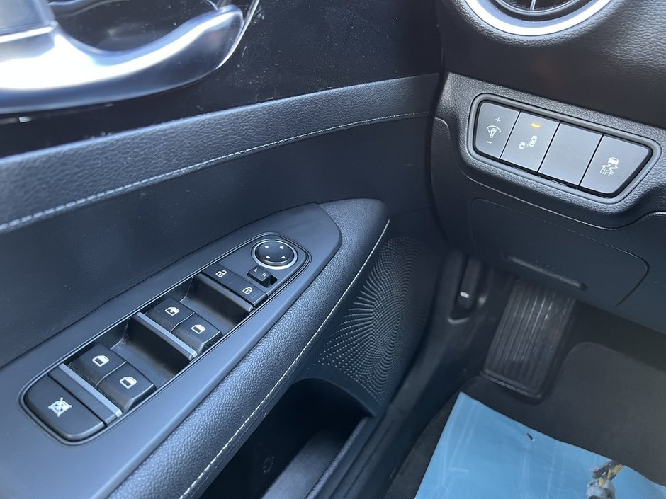 2023 Kia Forte EX IVT-12