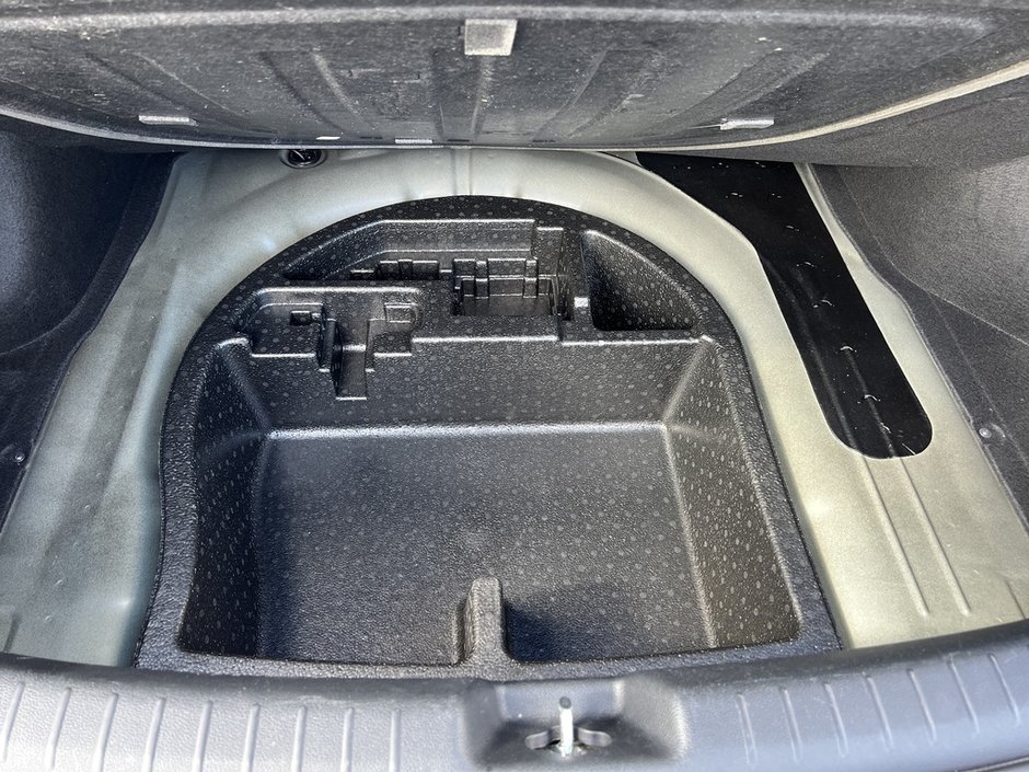 2023 Kia Forte EX IVT-43