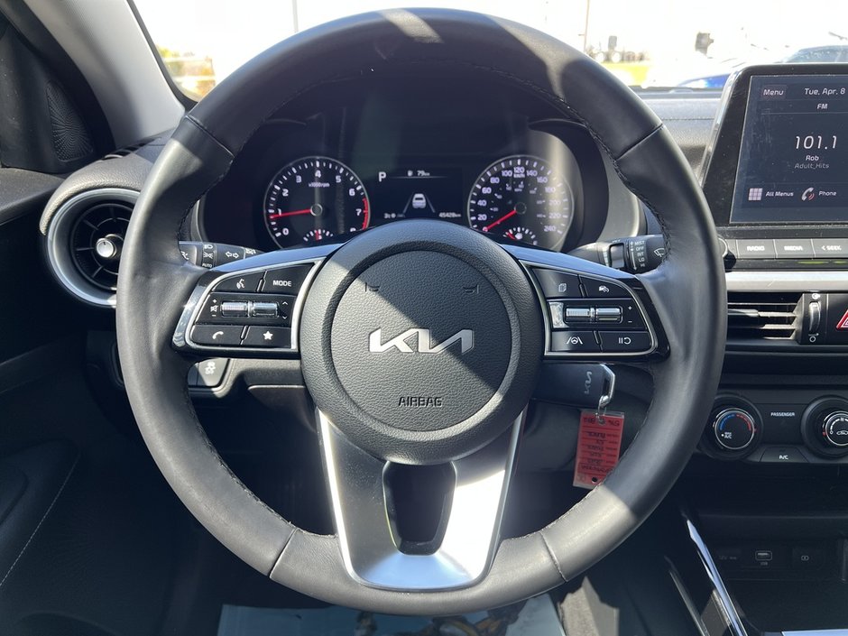 2023 Kia Forte EX IVT-13