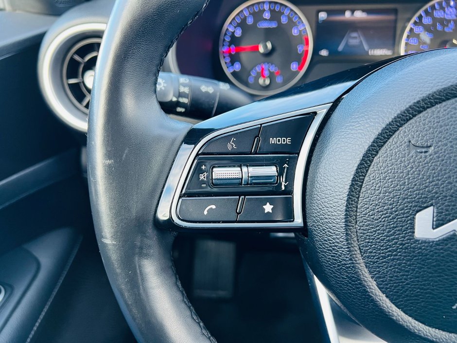 Kia Forte EX 2023-14