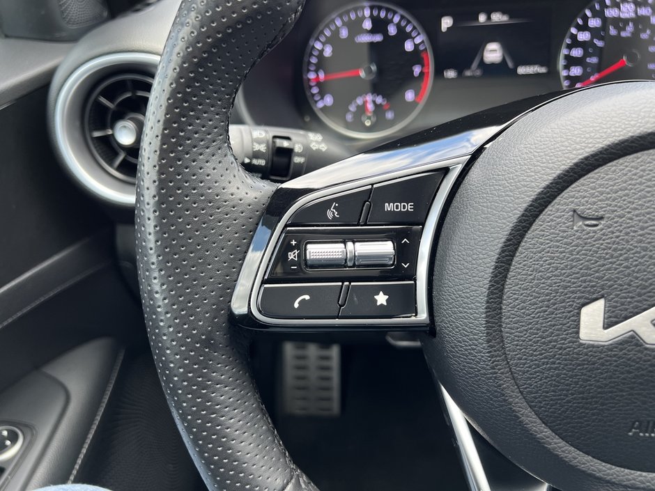 2024 Kia Forte GT-Line-15