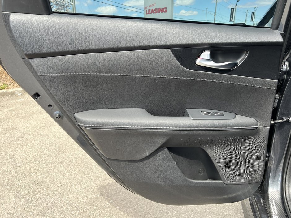 2024 Kia Forte GT-Line-54