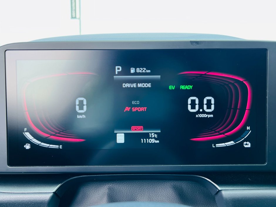 2025 Kia Niro HEV LX-17