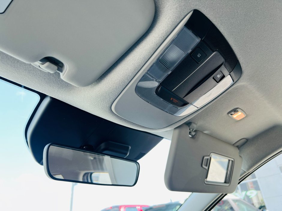 2025 Kia Niro HEV LX-38