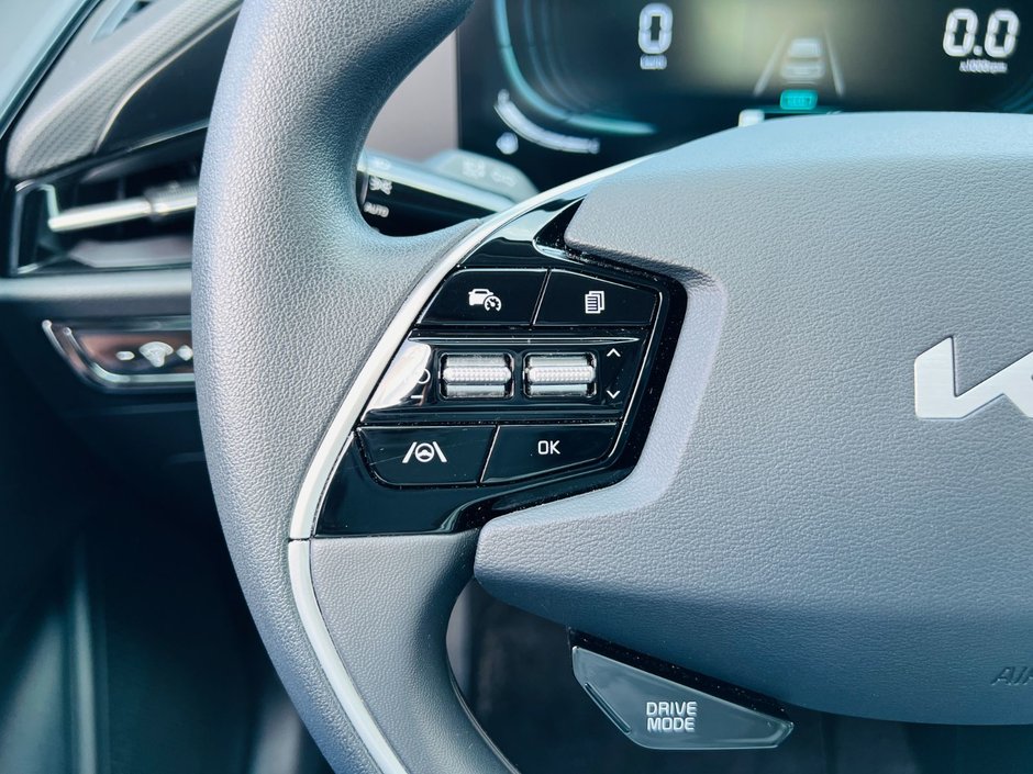 2025 Kia Niro HEV LX-14