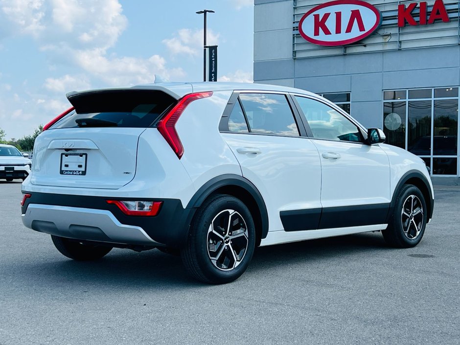 2025 Kia Niro HEV LX-2