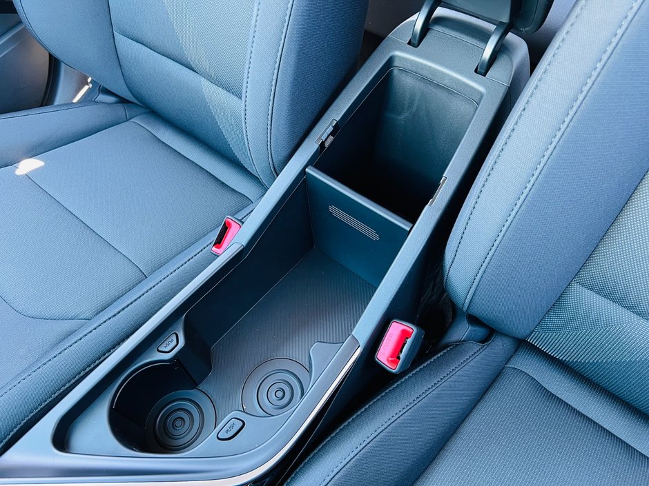 Kia Niro HEV LX 2025-37