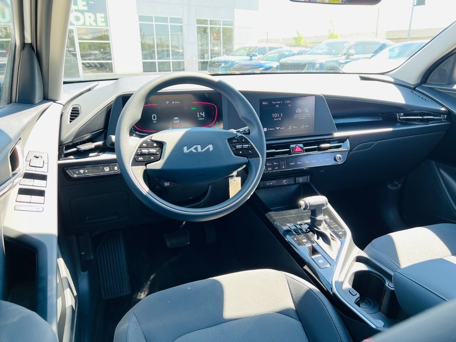 Kia Niro HEV LX 2025-10