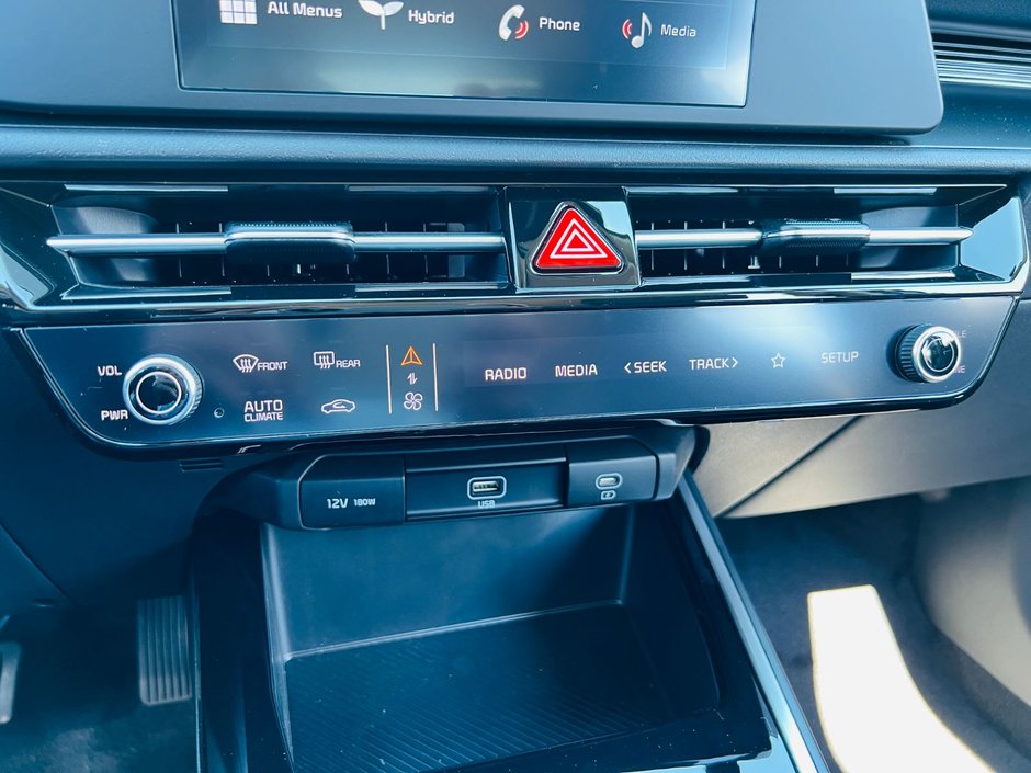 Kia Niro HEV LX 2025-33