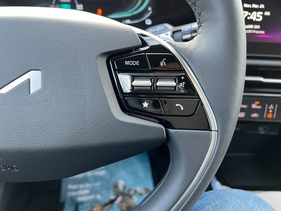 Kia Niro PHEV EX 2025-13