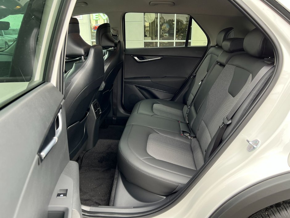 Kia Niro PHEV EX 2025-63