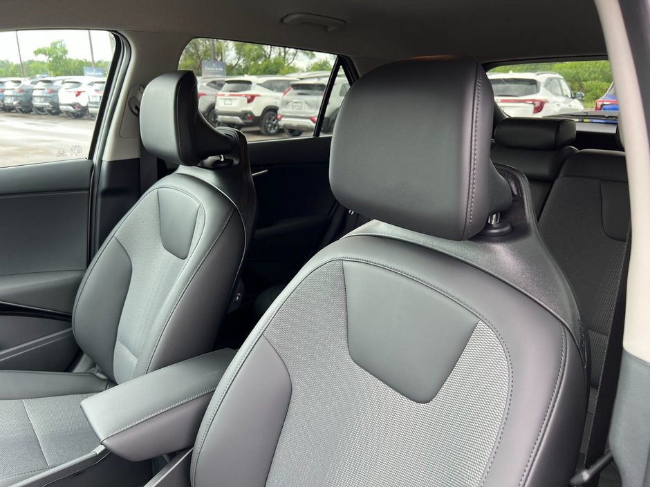 Kia Niro PHEV EX 2025-8