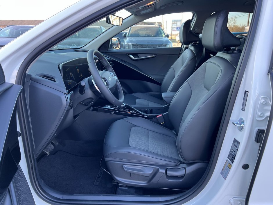 2025 Kia Niro PHEV EX-7