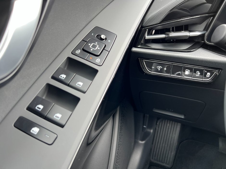 Kia Niro PHEV EX 2025-13