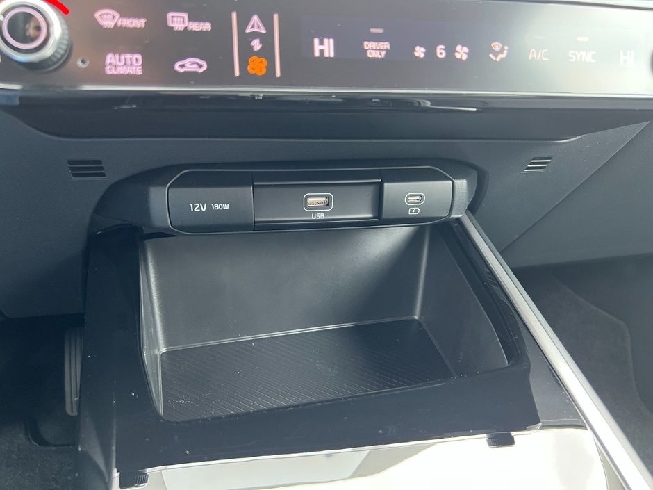 Kia Niro PHEV LX 2025-40