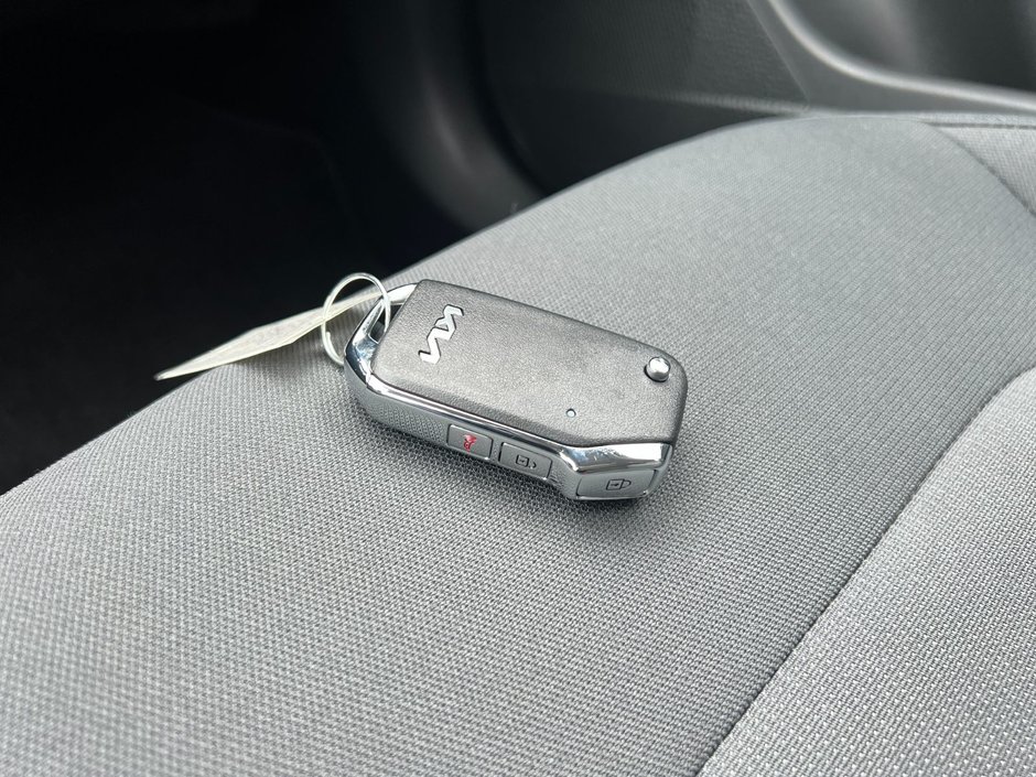 2025 Kia Niro PHEV LX-9