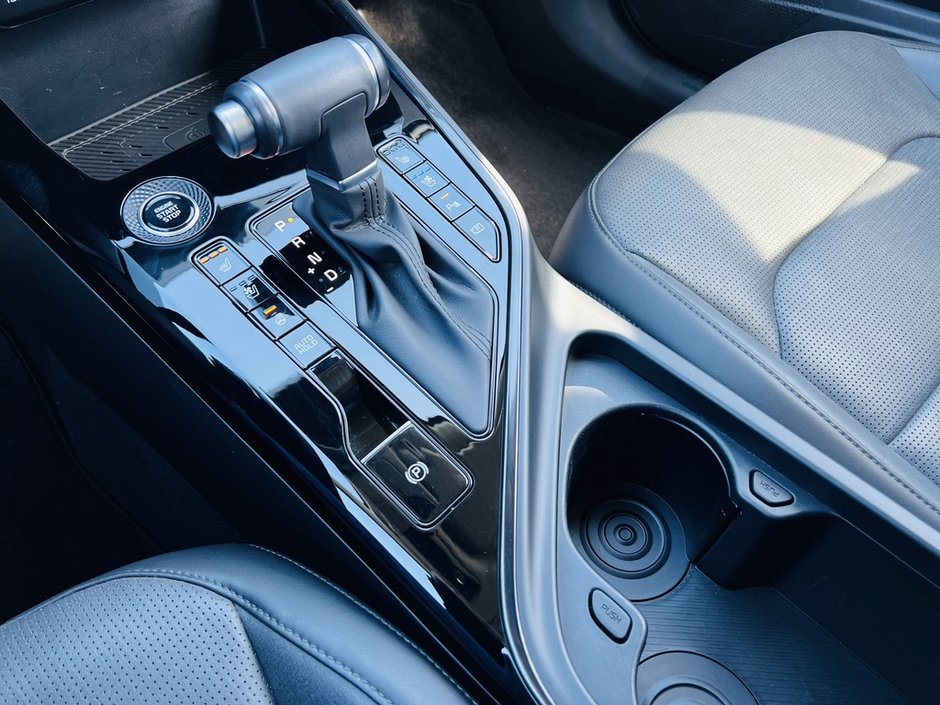 2025 Kia Niro SX HEV-55