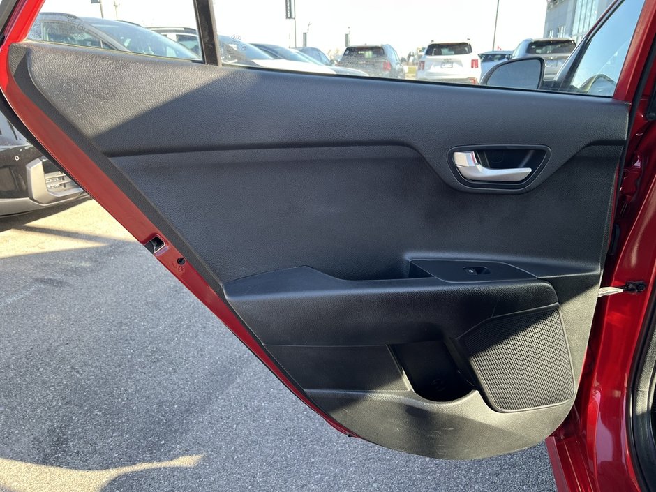 2018 Kia Rio 5-door LX+ AT-21