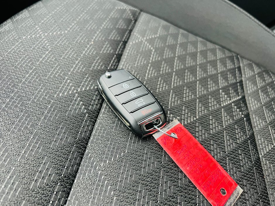 2021 Kia Rio 5-door LX+-9