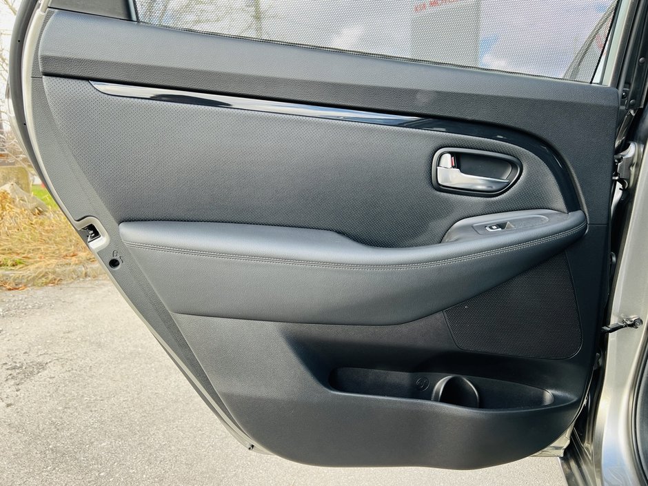 2016 Kia Rondo EX-28