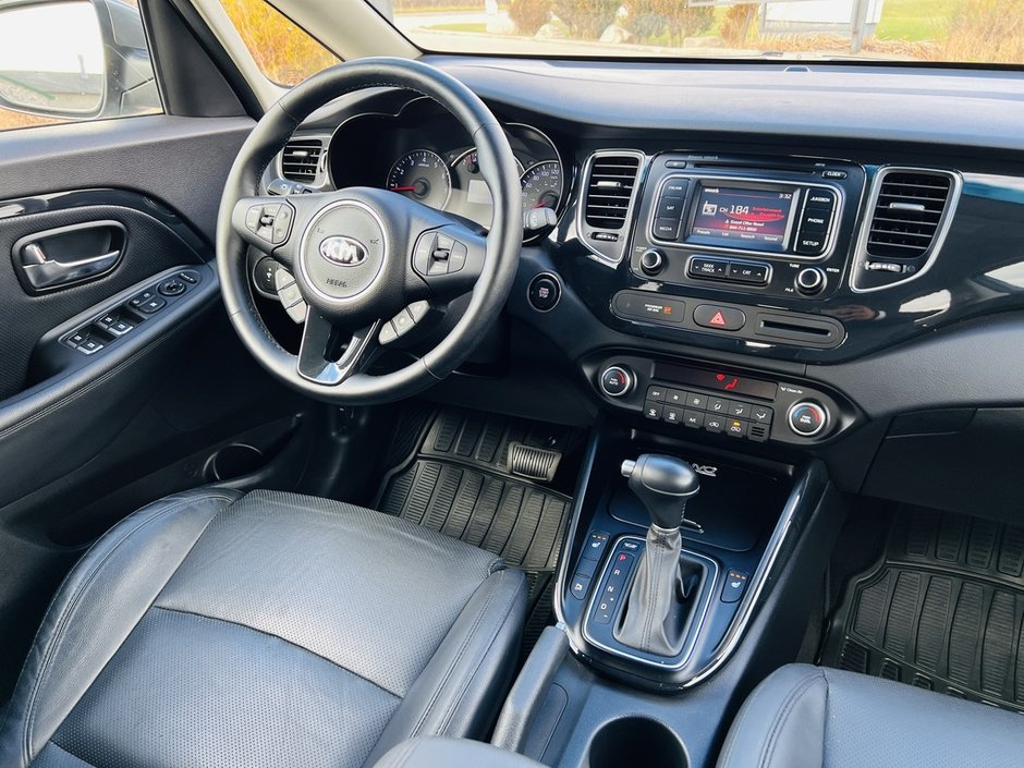 2016 Kia Rondo EX-18