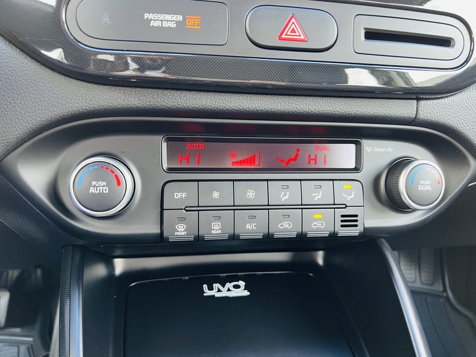 2016 Kia Rondo EX-23