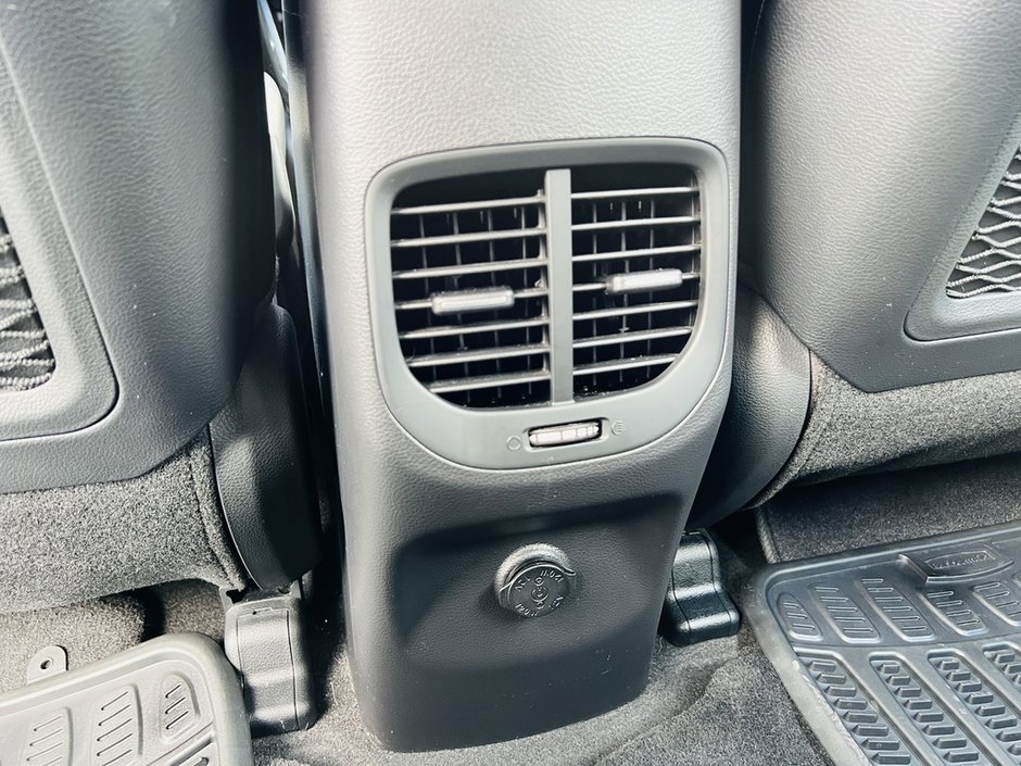 2016 Kia Rondo EX-31