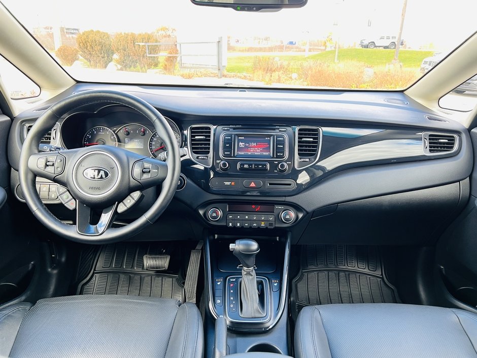 2016 Kia Rondo EX-10