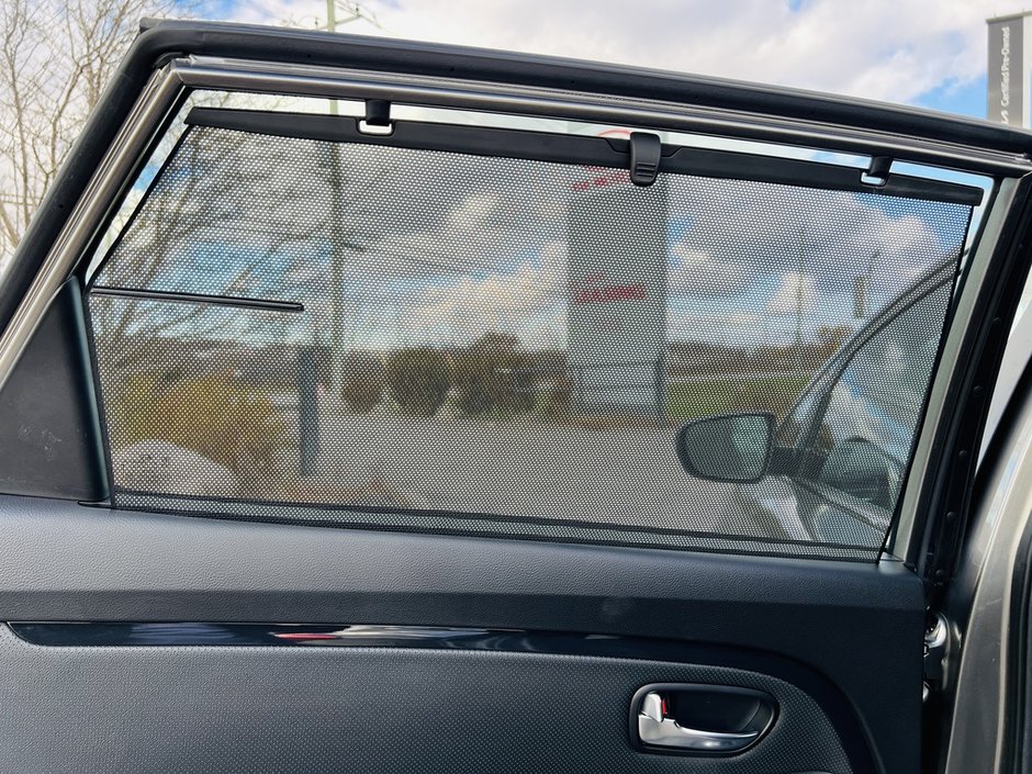 2016 Kia Rondo EX-29