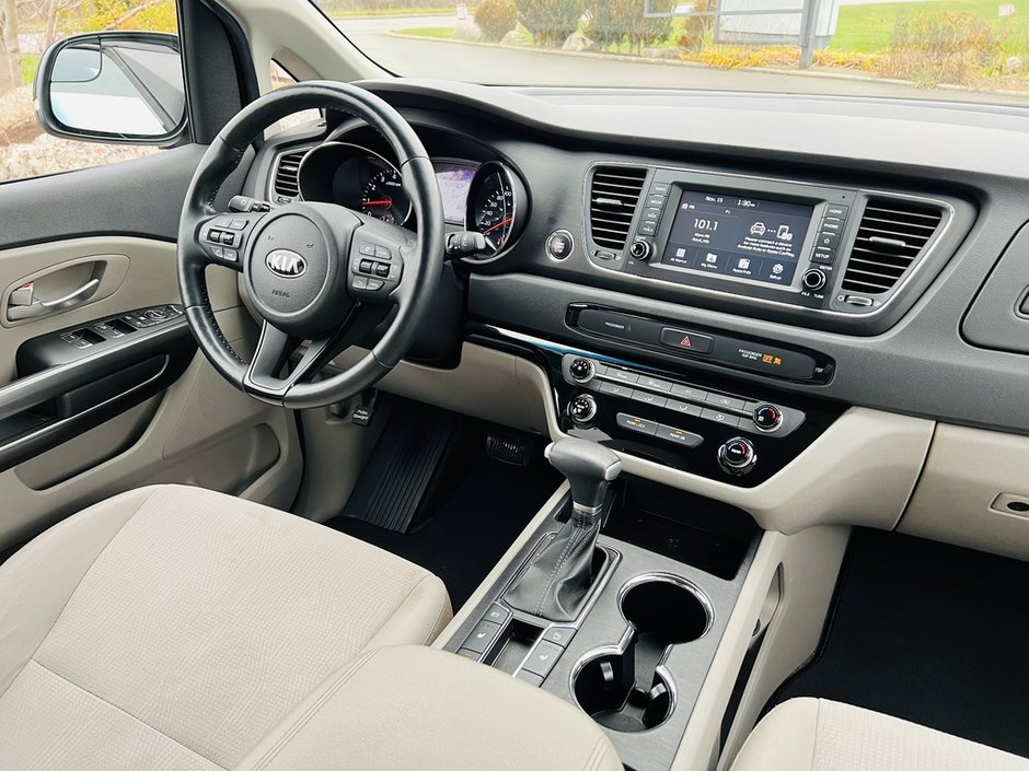 2020 Kia Sedona LX+ 3.3L-17