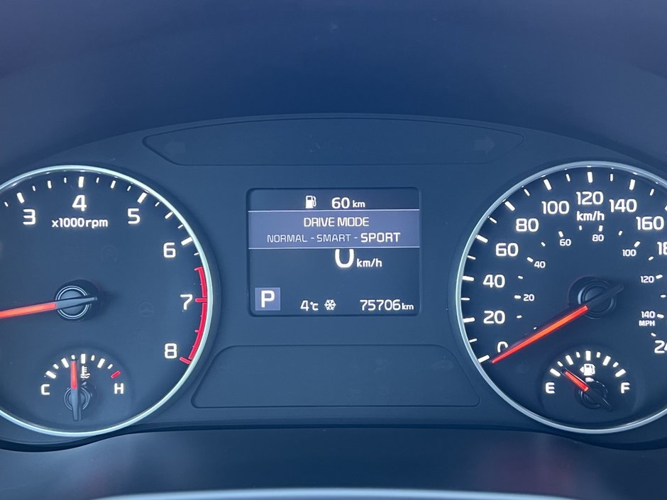 2022 Kia Seltos LX-17