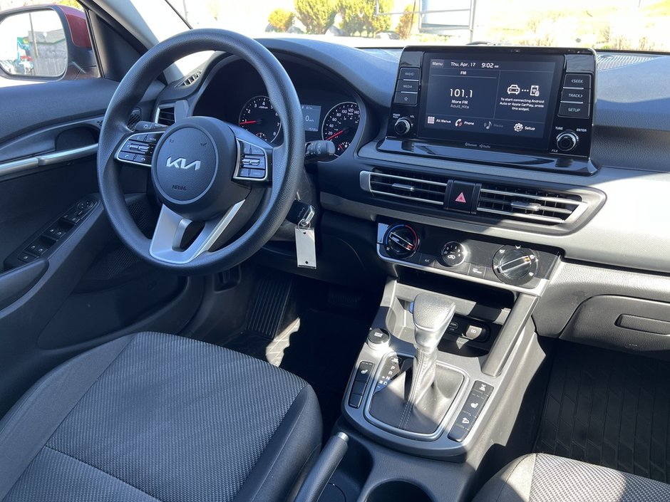 2022 Kia Seltos LX-27