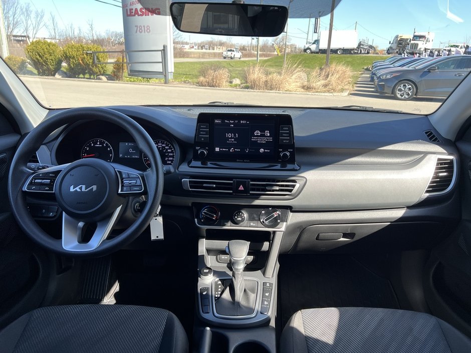 2022 Kia Seltos LX-10