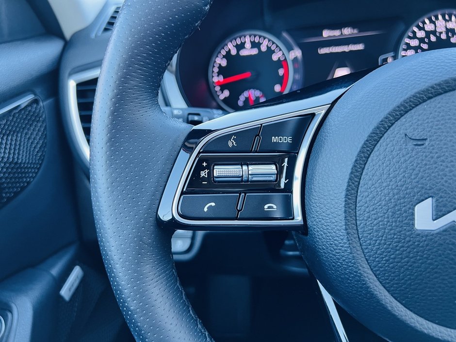 2022 Kia Seltos SX Turbo AWD-14