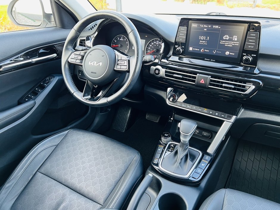 2022 Kia Seltos EX AWD-28