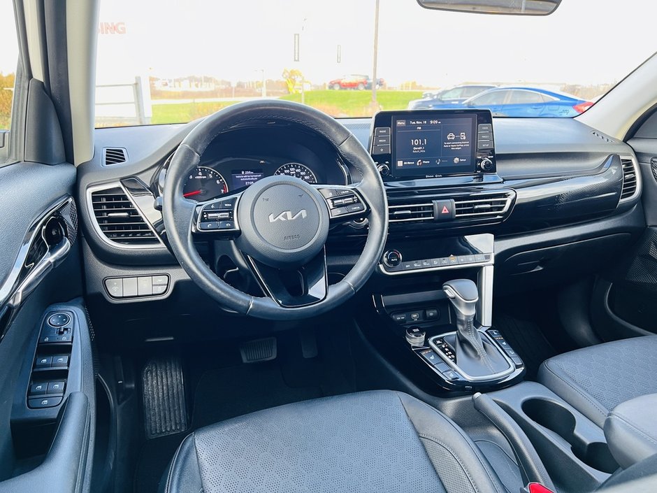 2022 Kia Seltos EX AWD-10