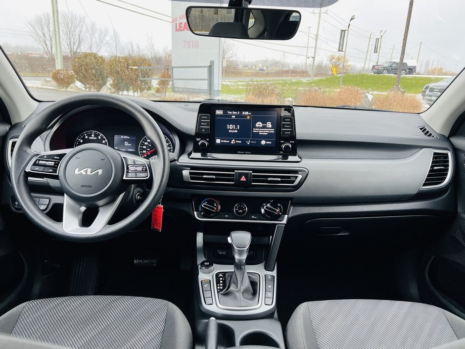 2022 Kia Seltos LX AWD-10